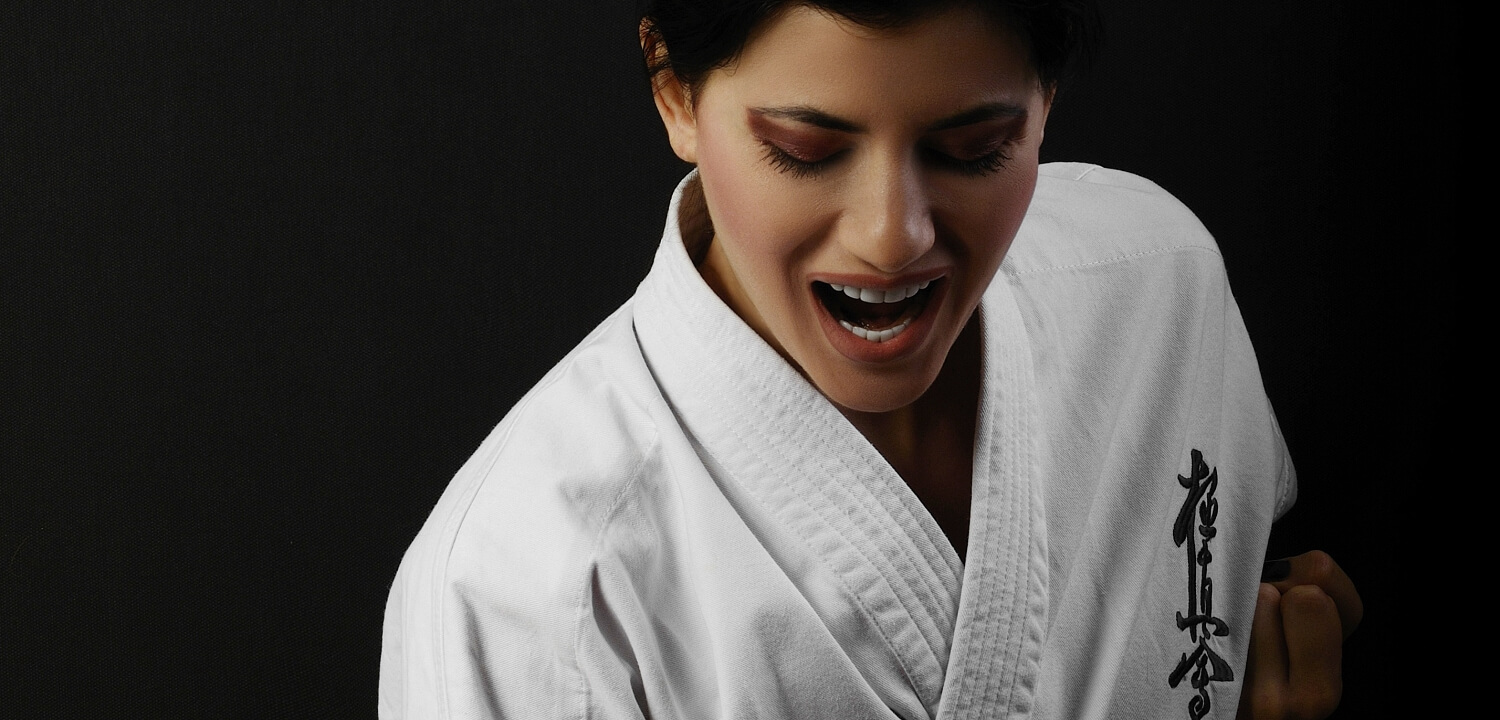 Kadın Karate Kursu İzmir